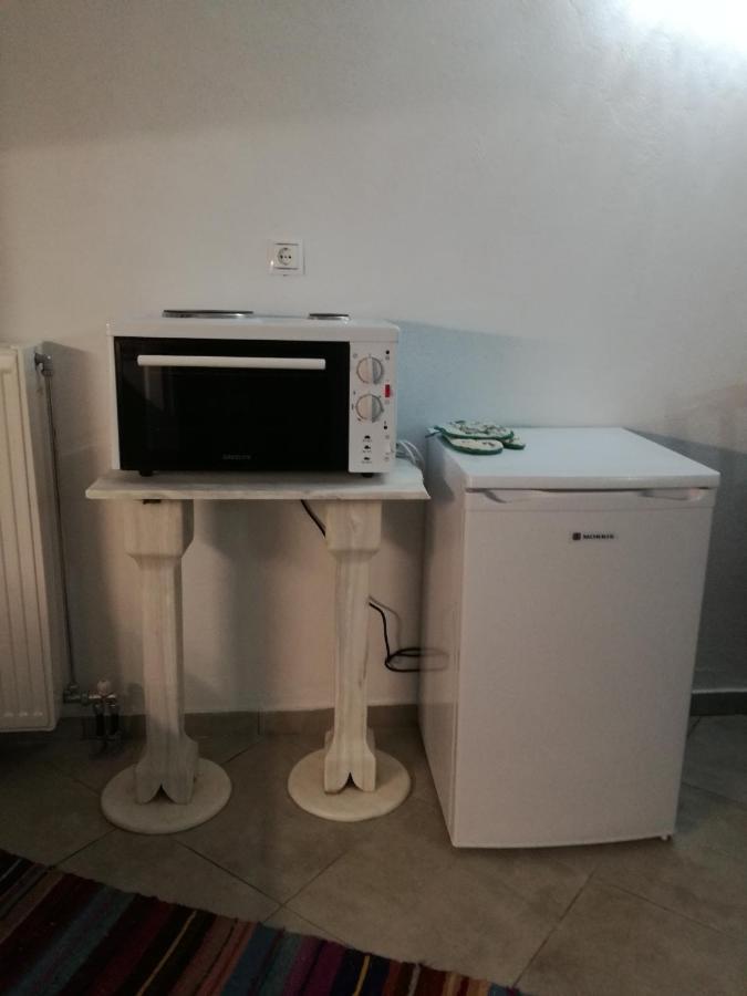 Maria'S Cozy Basement Studio ! Volos Exterior foto