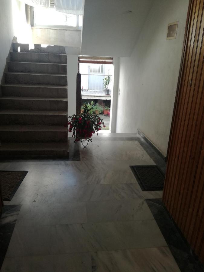 Maria'S Cozy Basement Studio ! Volos Exterior foto
