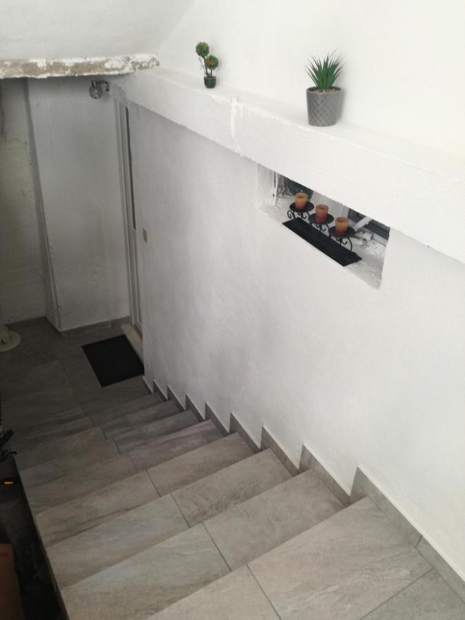 Maria'S Cozy Basement Studio ! Volos Exterior foto